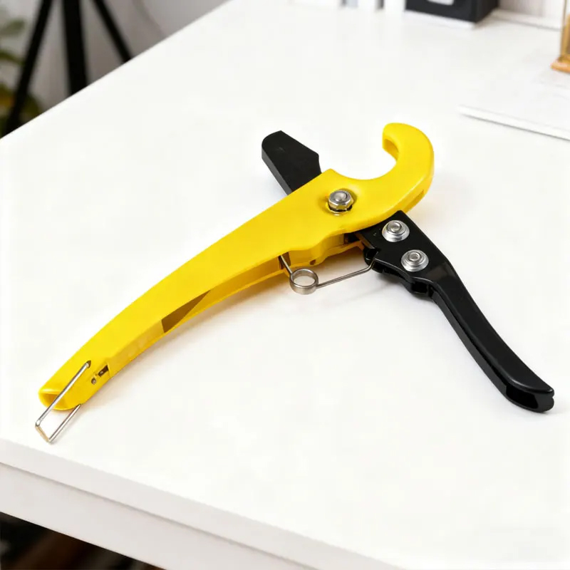Coupe-tuyaux à cliquet pour tu - Pipe Cutter Ratchet avis et prix